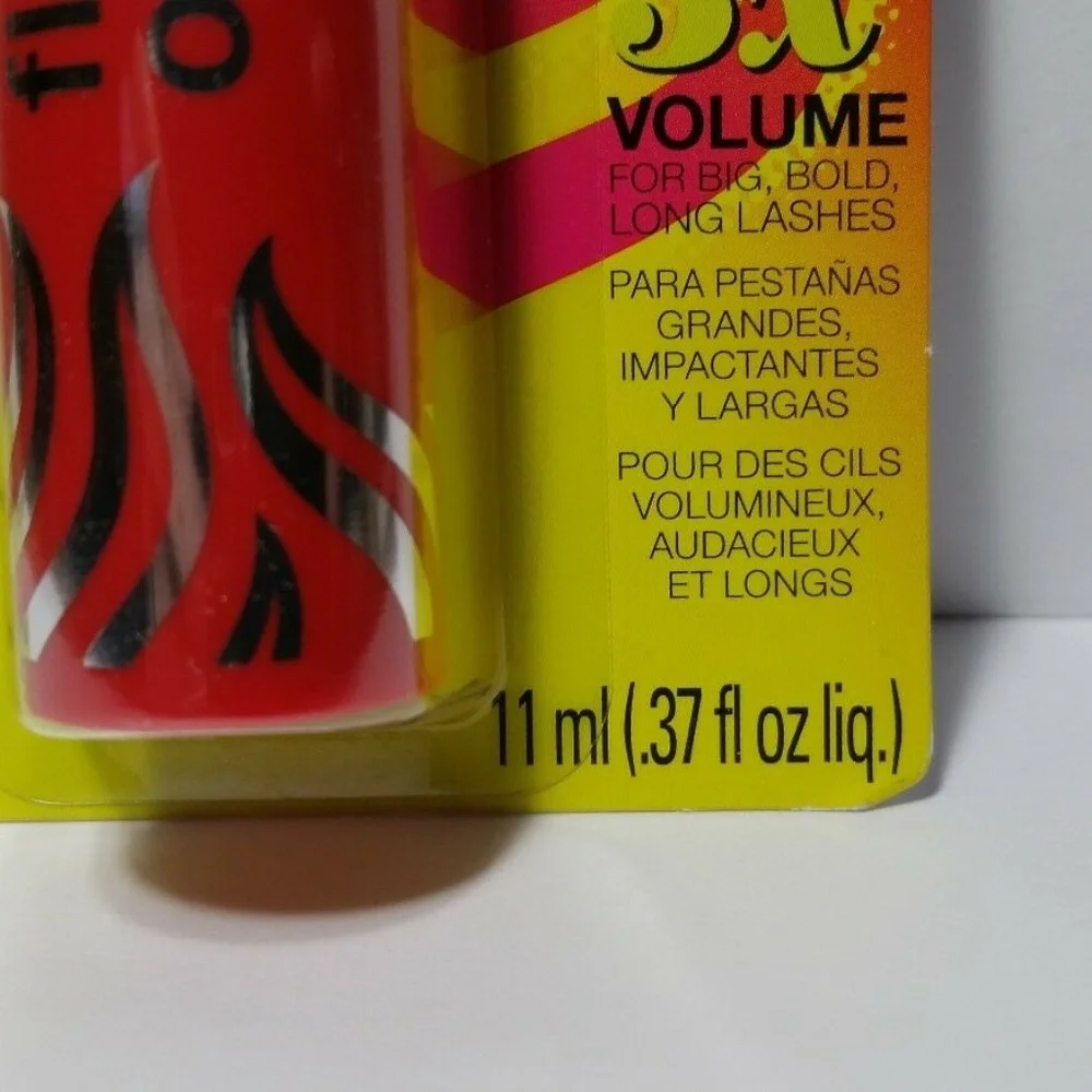 CoverGirl Mascara Flamed Out Brown Blaze Volume